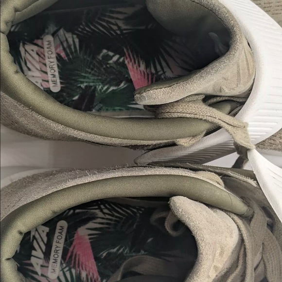 Nike Ultra XT men's 10 suede leather khaki Excellent Condition Fast Shipping - Picture 5 of 7